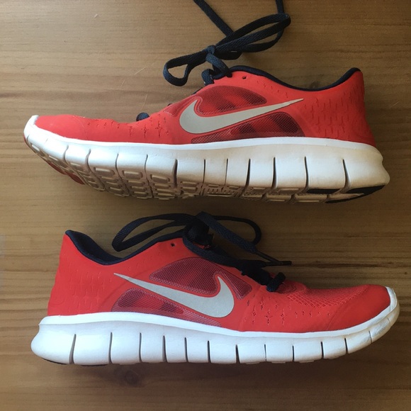 NIKE- Red Free Run 3 - Picture 2 of 3
